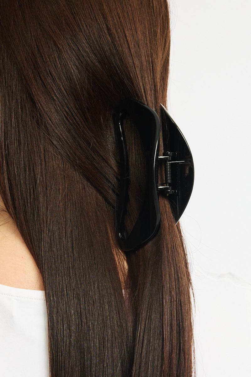 Black Cut Out Claw Clip for YouandAll Fashion