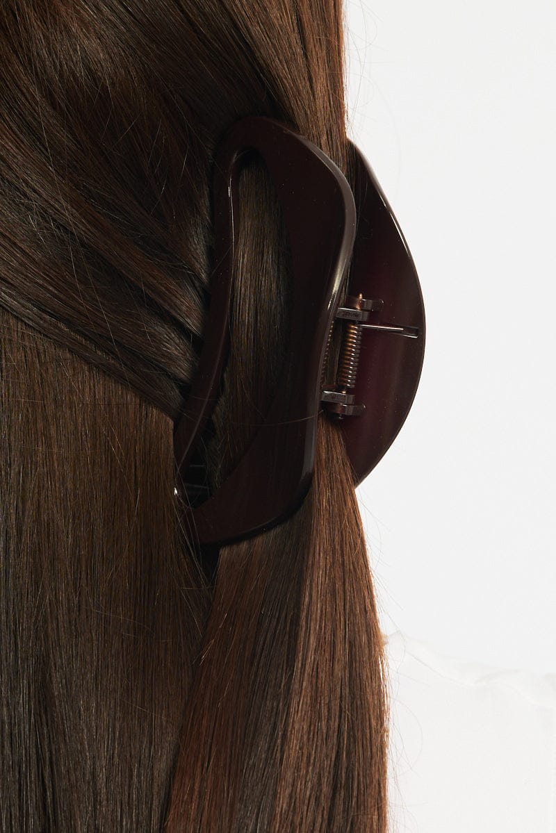 Brown Cut Out Claw Clip for YouandAll Fashion