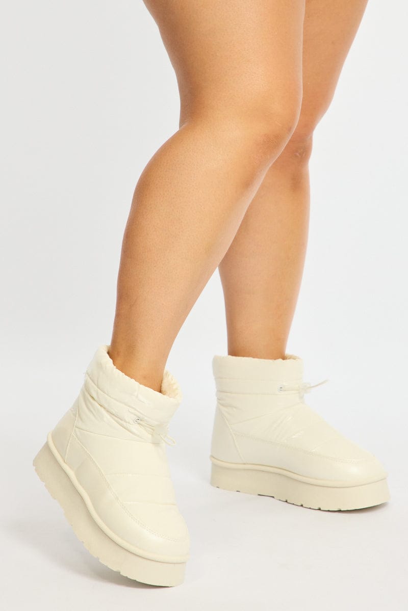 White Snow Boots for YouandAll Fashion