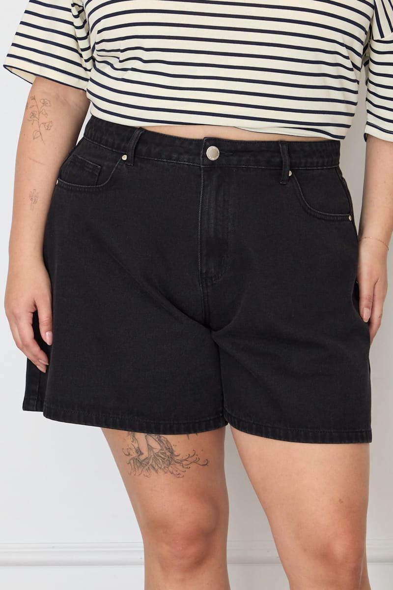 Black Relaxed Shorts High Rise for YouandAll Fashion
