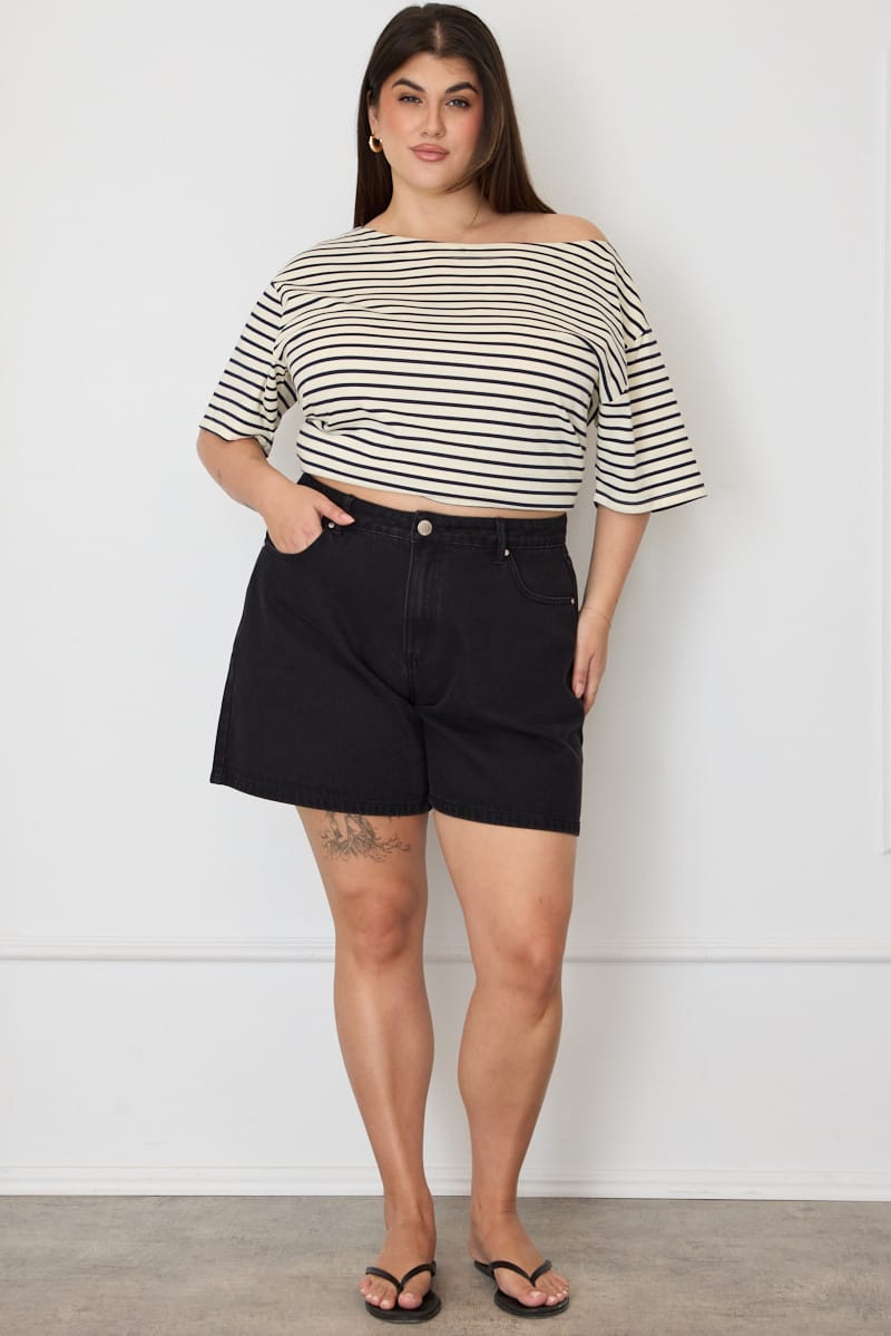 Black Relaxed Shorts High Rise for YouandAll Fashion