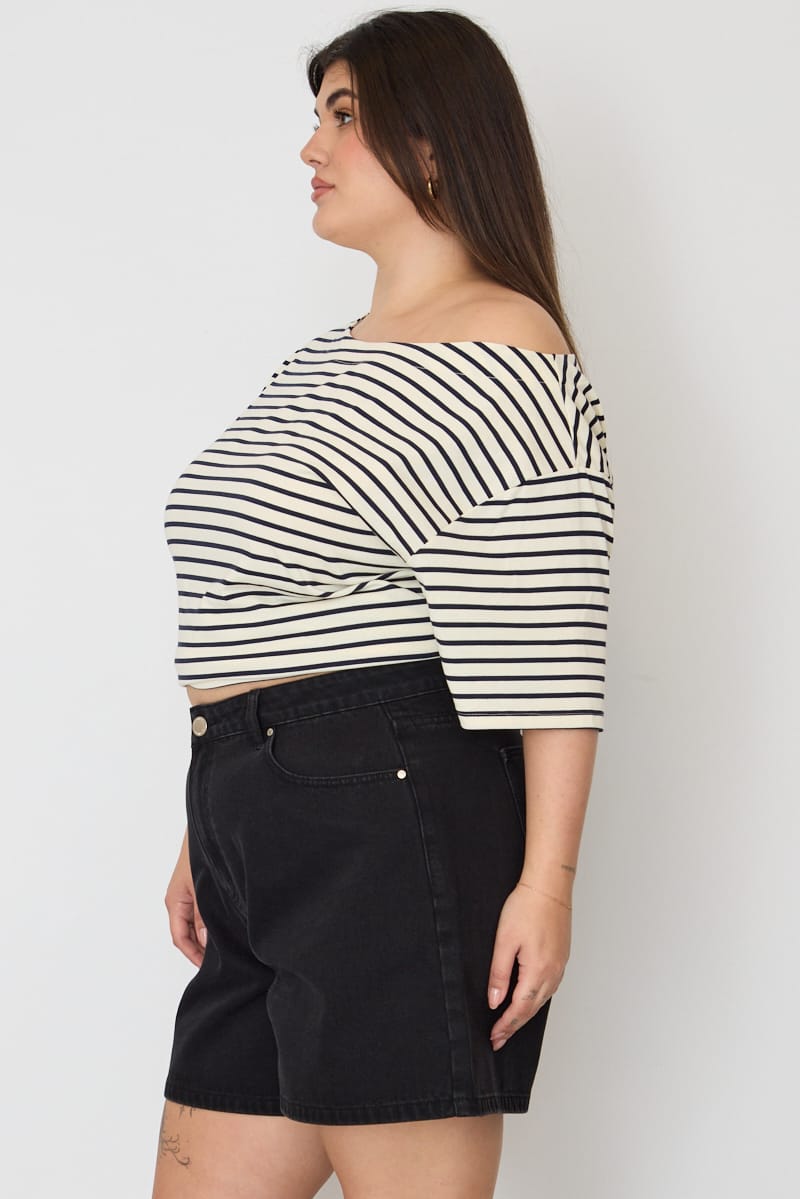 Black Relaxed Shorts High Rise for YouandAll Fashion