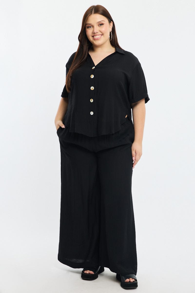 Black Relaxed Shirt Short Sleeve for YouandAll Fashion