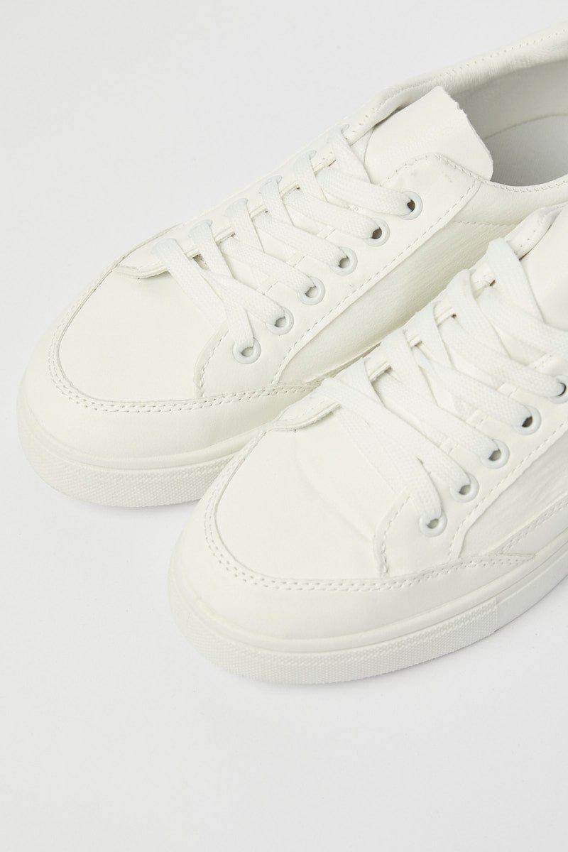 White Lace Up Skate Shoes Sneakers