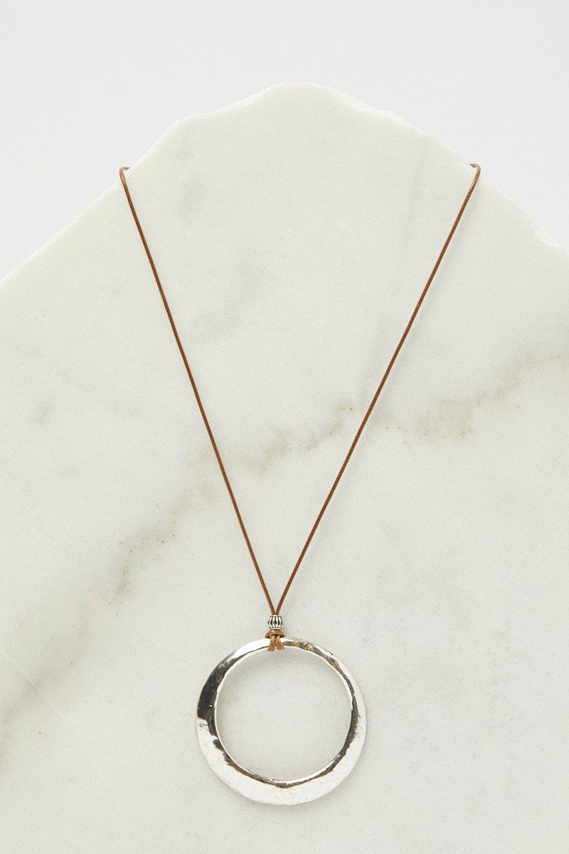 Silver Circle Pendent Necklace for YouandAll Fashion