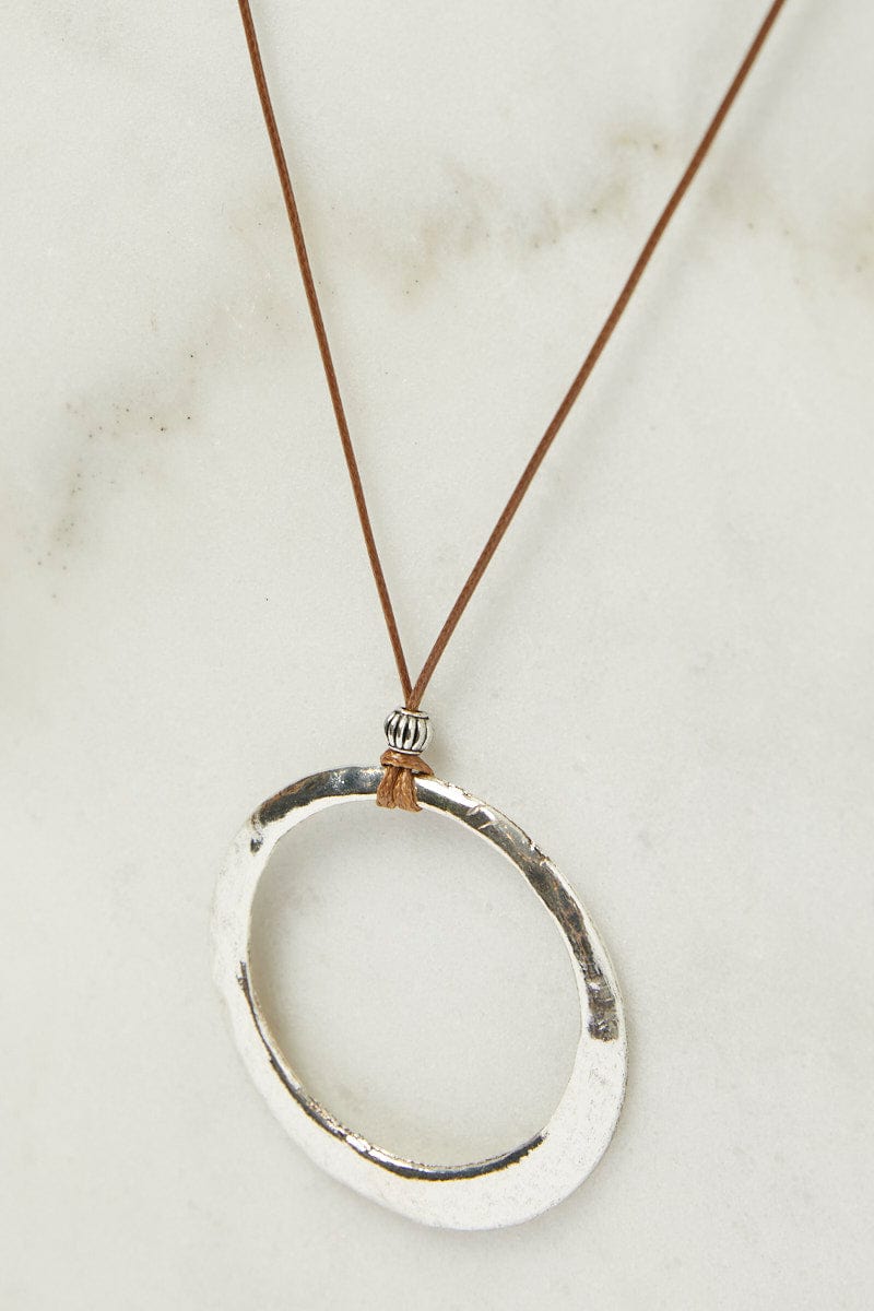 Silver Circle Pendent Necklace for YouandAll Fashion