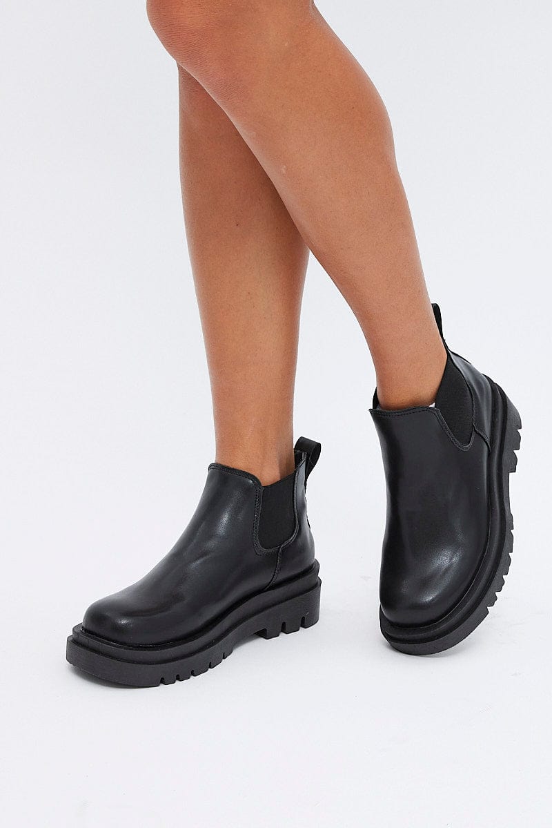 Black Chelsea Boots for YouandAll Fashion