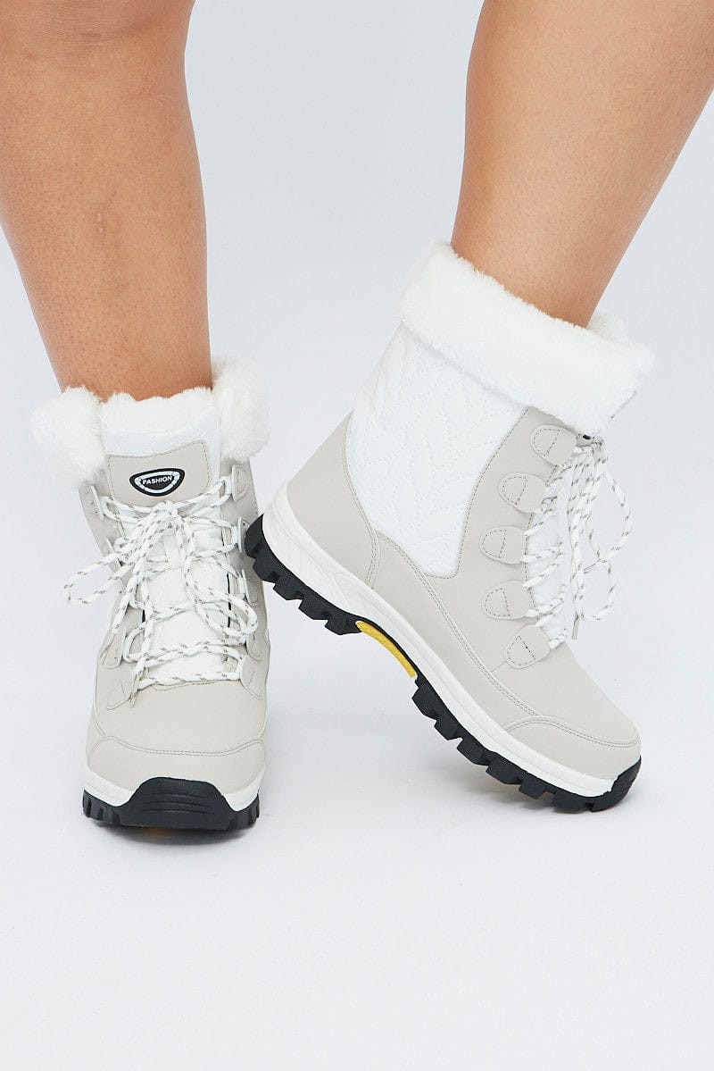 White Snow Boots for YouandAll Fashion