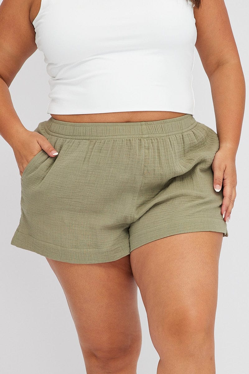 Green Relaxed Shorts High Rise for YouandAll Fashion