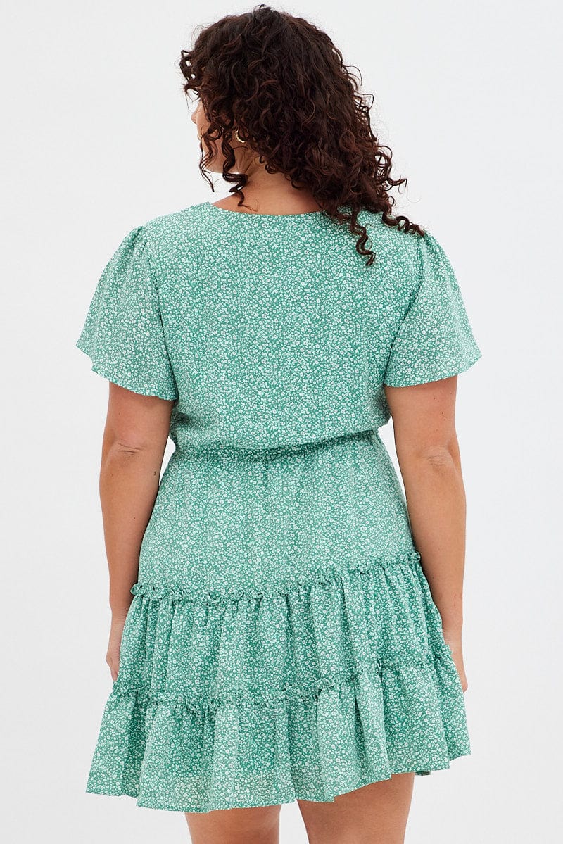 Green Ditsy Fit And Flare Dress Short Sleeve V-Neck Tiered for YouandAll Fashion