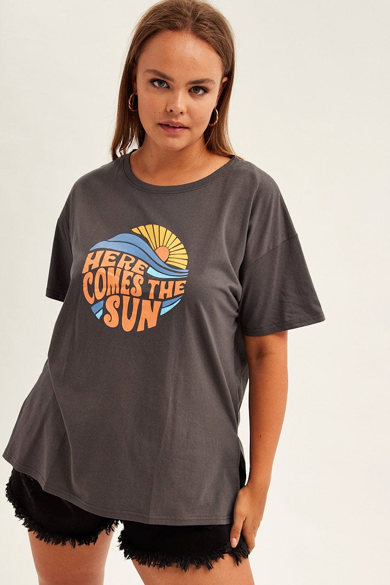 Grey Short Sleeve Side Split Sunrise T-Shirt for YouandAll Fashion