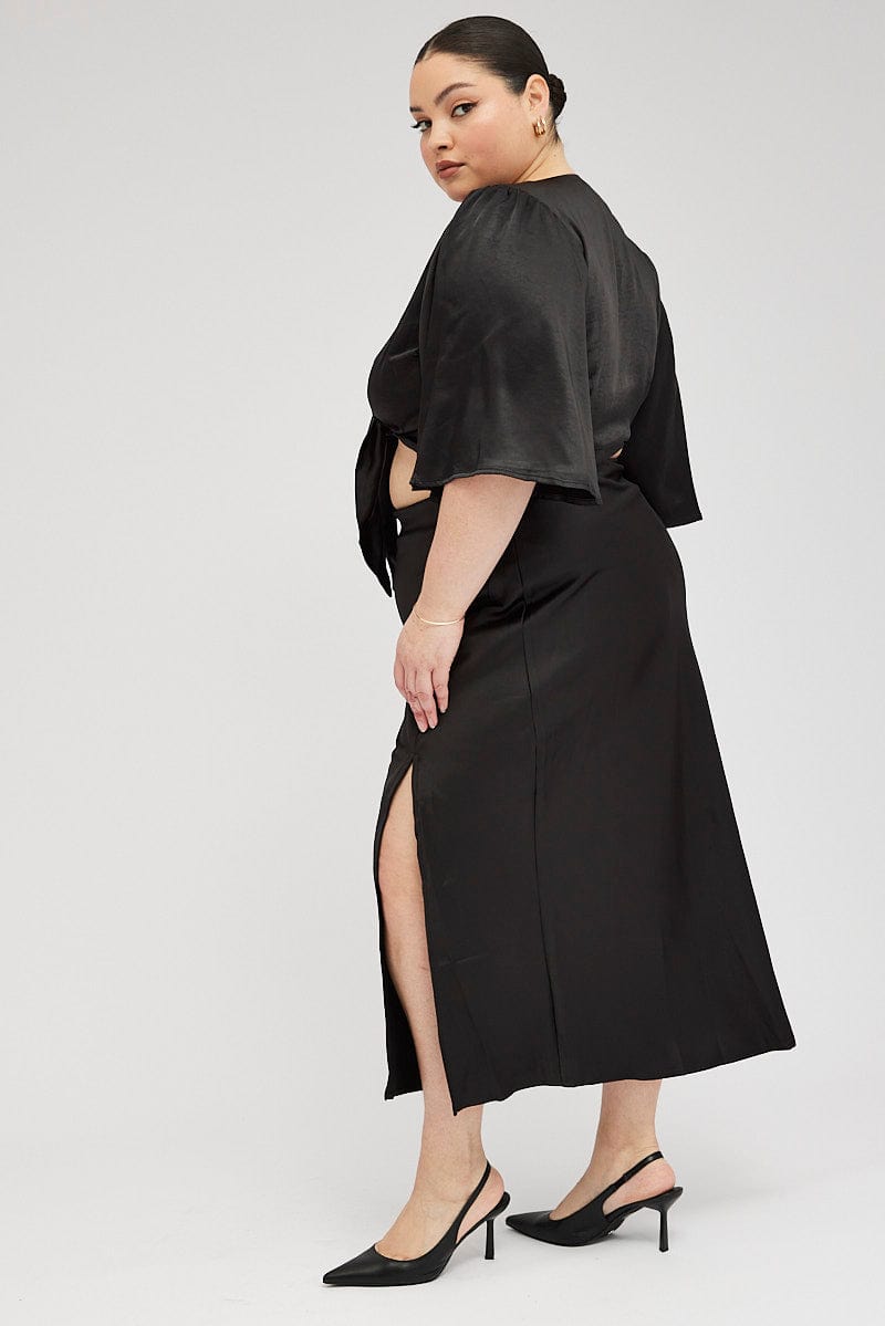 Black satin midi 2024 skirt with split