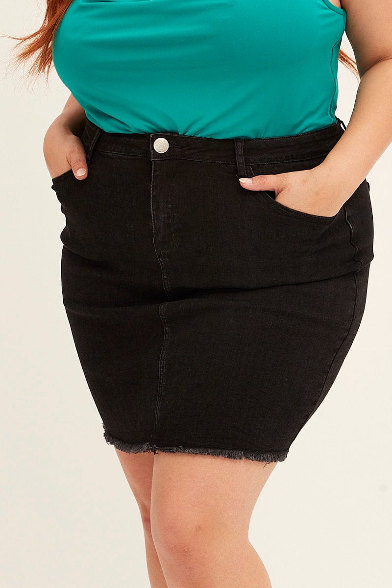 Plus size shop black distressed skirt