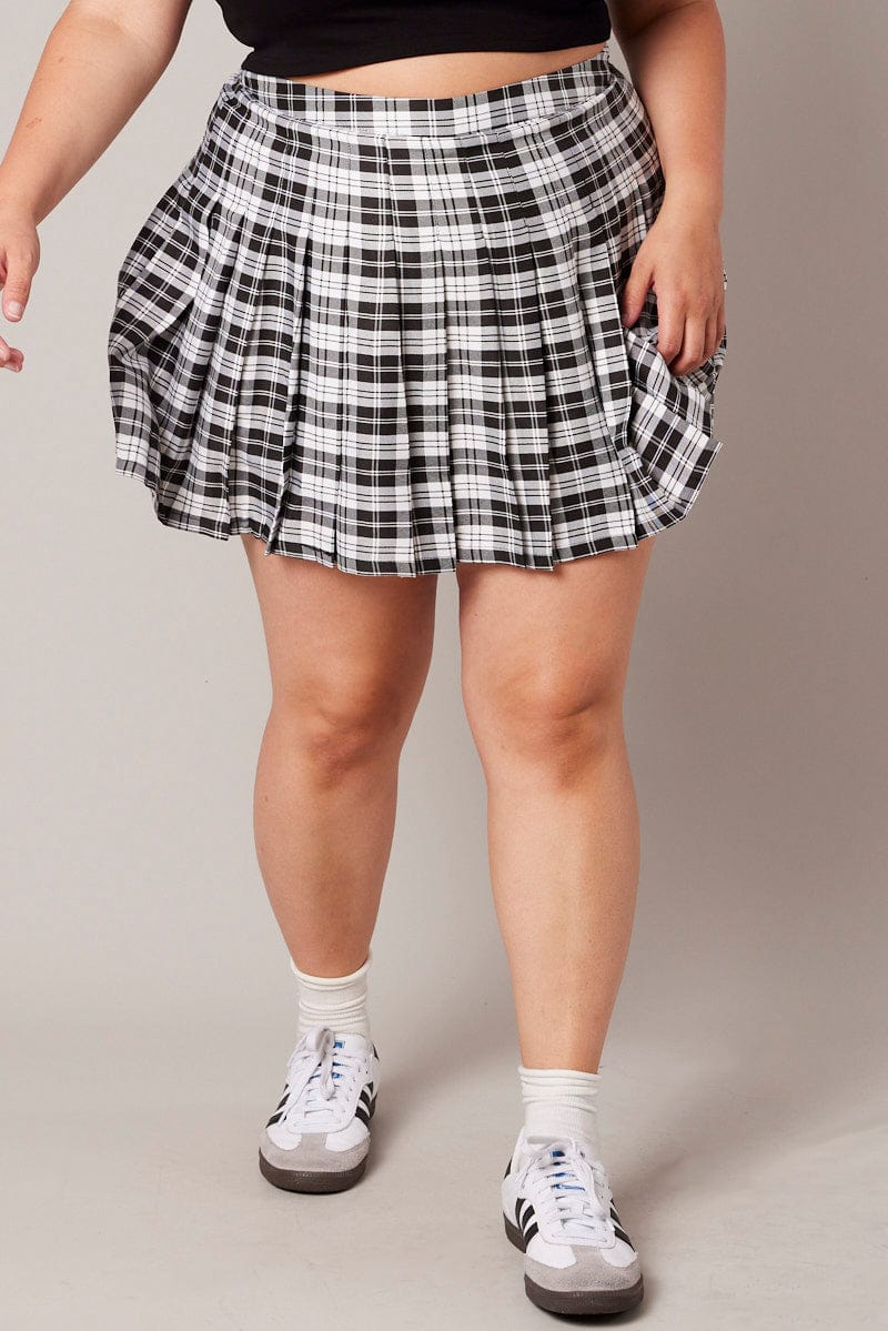 Black Check Check Mini Skirt for YouandAll Fashion