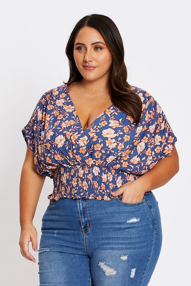 Plus Size Floral Print Short Sleeve Ruched Detailing Top, You + All